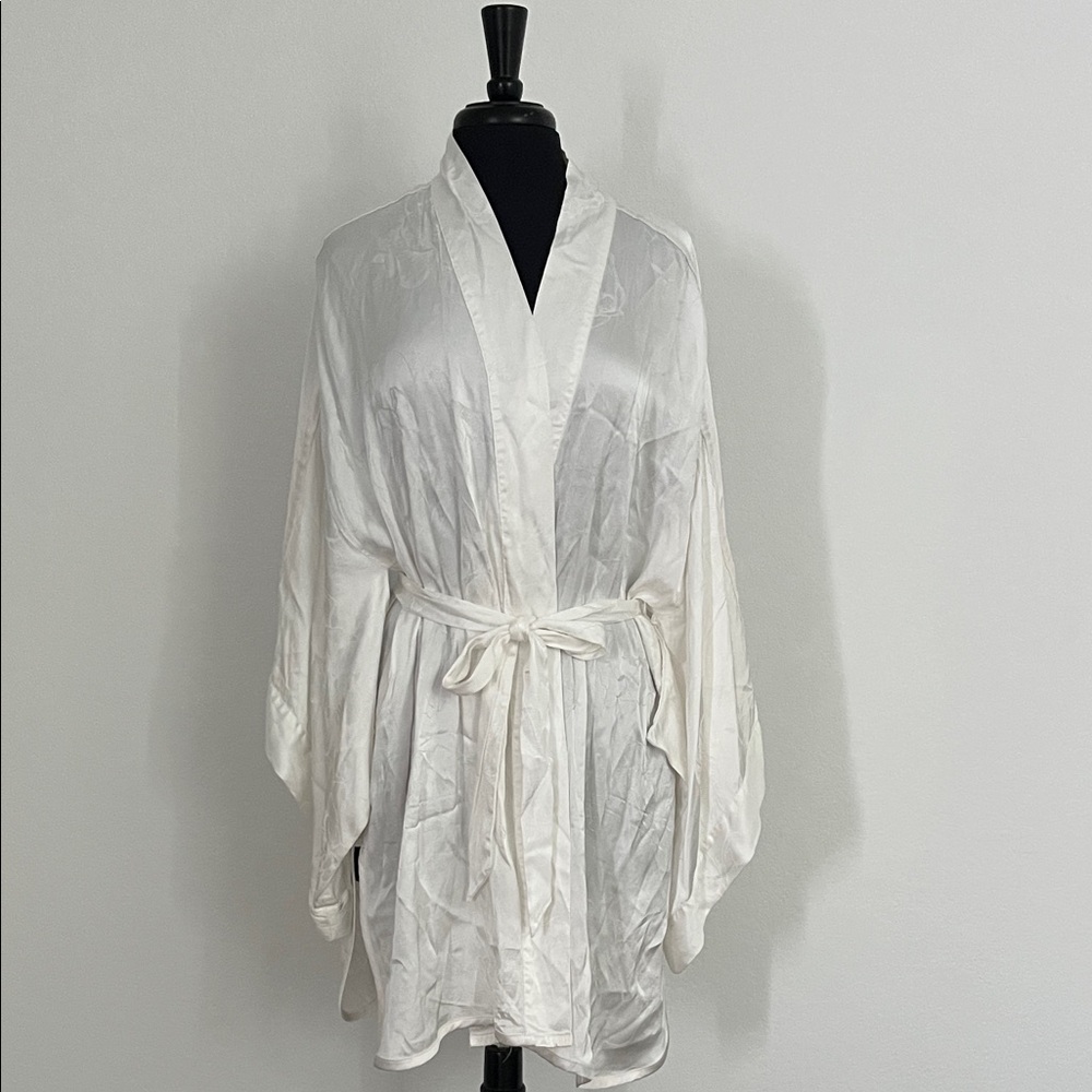 Victoria’s Secret wrapping Kimono/Robe